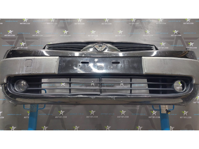 Бампер передний 8200139528, 620225303R Renault Scenic 2 Бампер передний 8200139528, 620225303R Renault Scenic 2